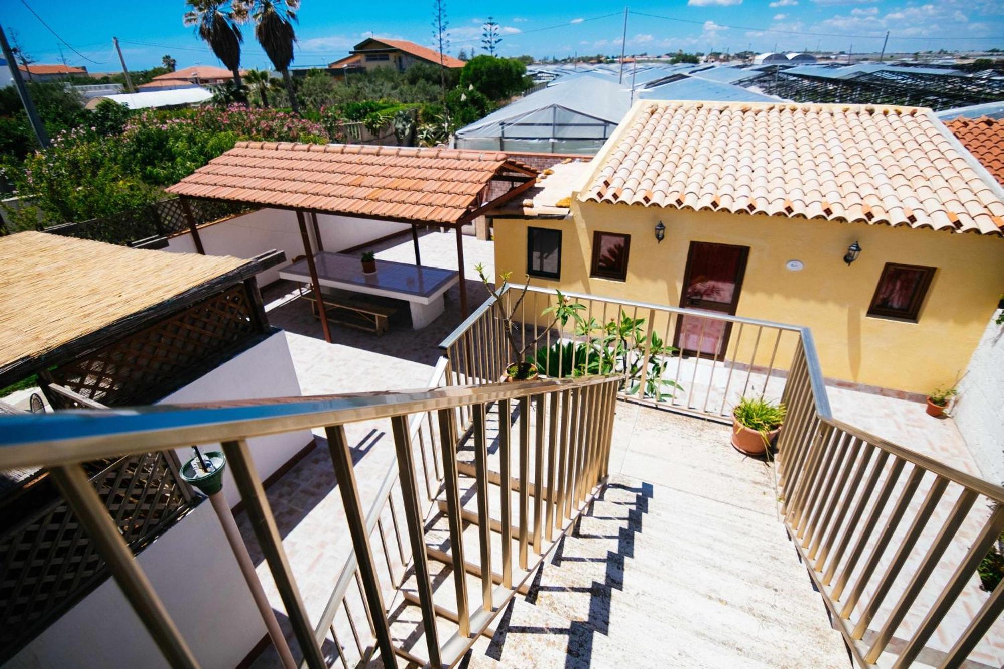 Mediterranean Sunset Villa Пунта-Браччетто Экстерьер фото